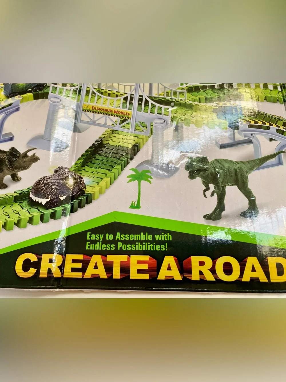 Toyk dino track